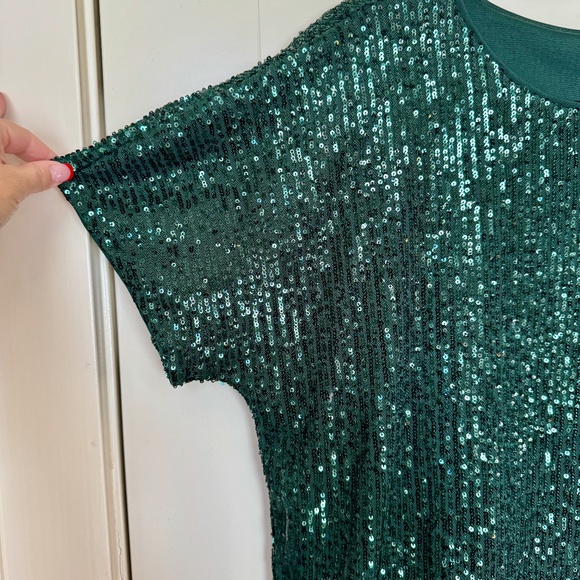 H&M Green Sequined Holiday Party Top - Picture 4 of 7